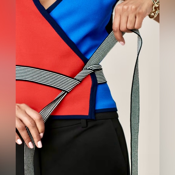 Diane von Furstenberg authentic color block wrap top XS - Picture 3 of 16